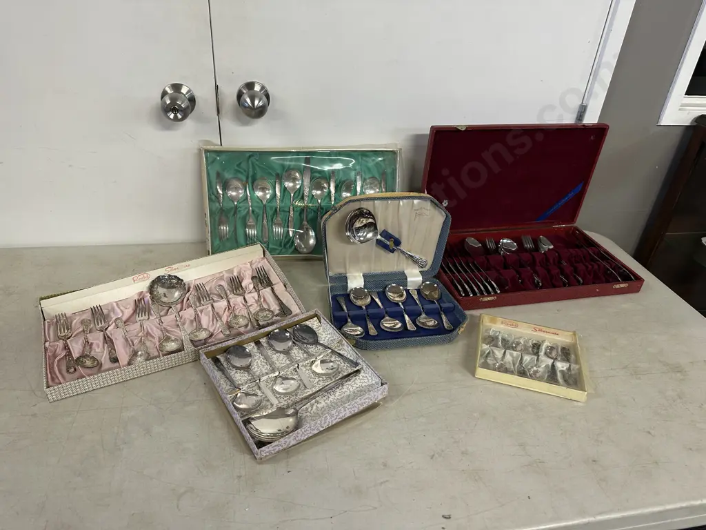 Selection Of Silverware Cutlery Items  Image 1++