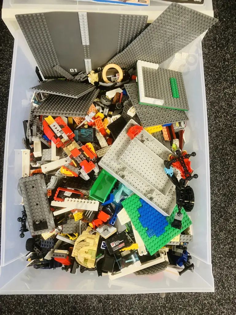 LEGO - Huge Amount, Assorted With Some Instruction Booklets Image 1++