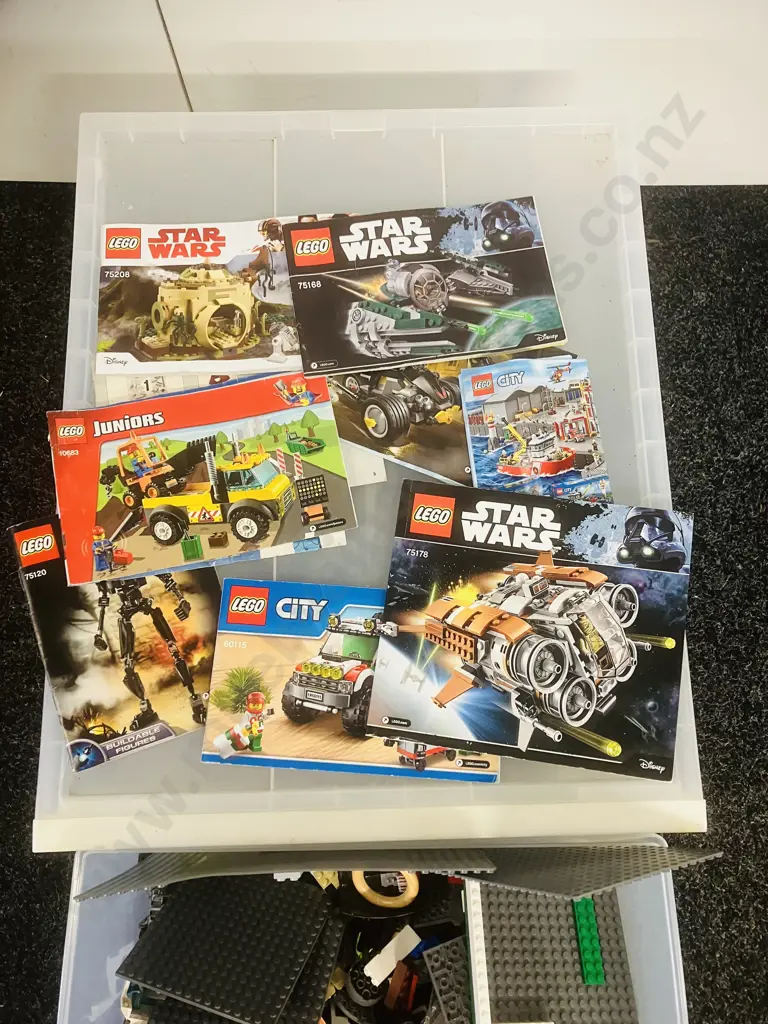 LEGO - Huge Amount, Assorted With Some Instruction Booklets Image 1++