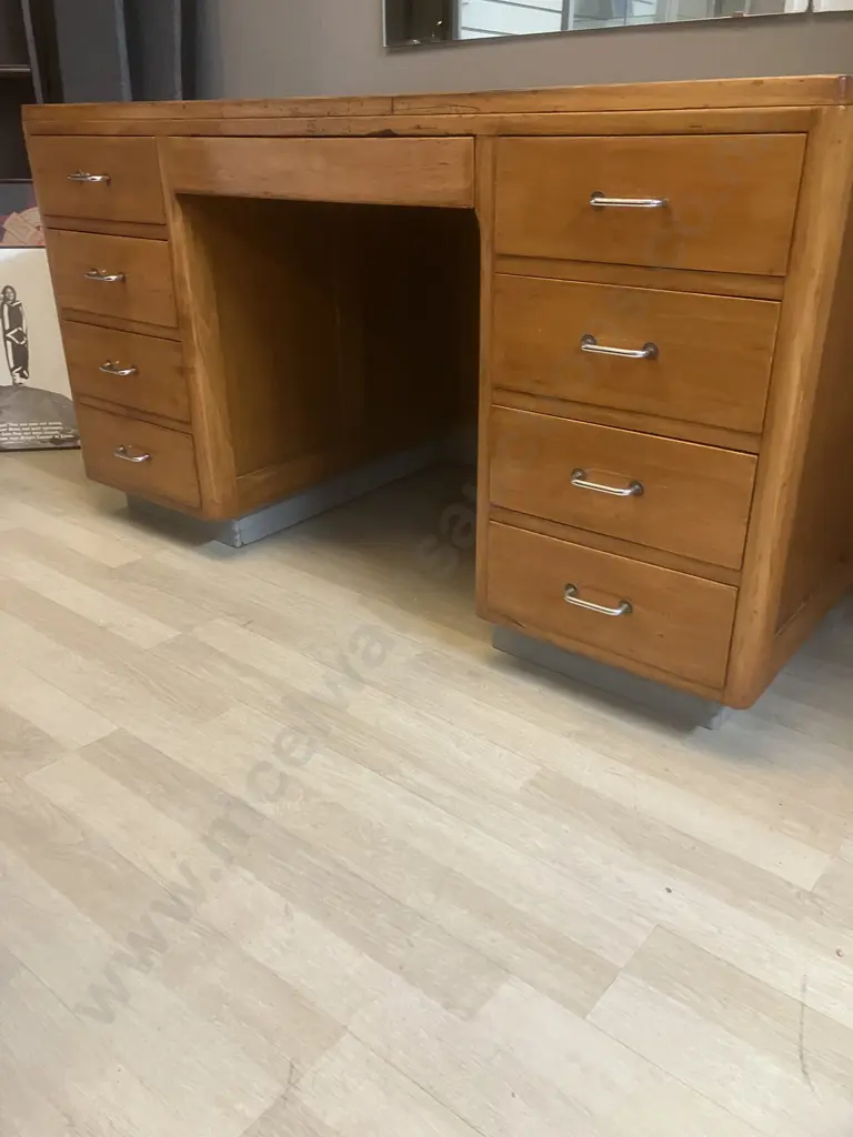 Very Solid Rimu 9 Drawer Desk. Dovetailed Drawers. H76 W76 D76 Image 1++