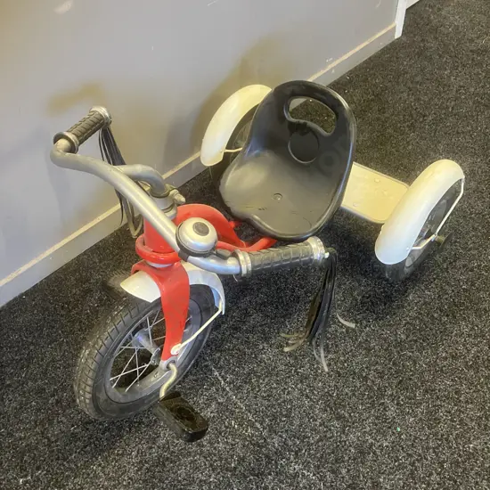 Schwinn Roadster Kids Tricycle