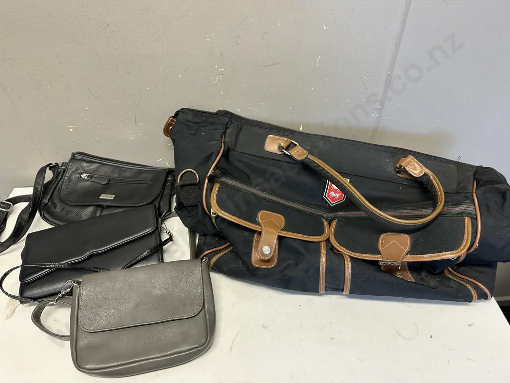 Tosca Travel Bag With Ladies Handbags Image 1++