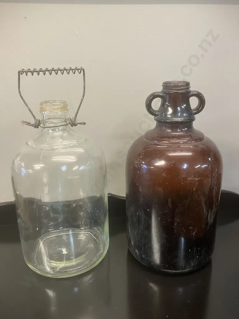 WJ Bush Melbourne Brown Glass Demijohn & Clear Glass Flagon With Woven Wire Handle Image 1++