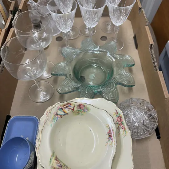 Box Of Assorted China & Glass Items Including J&G Meakin, Wedgwood Etc