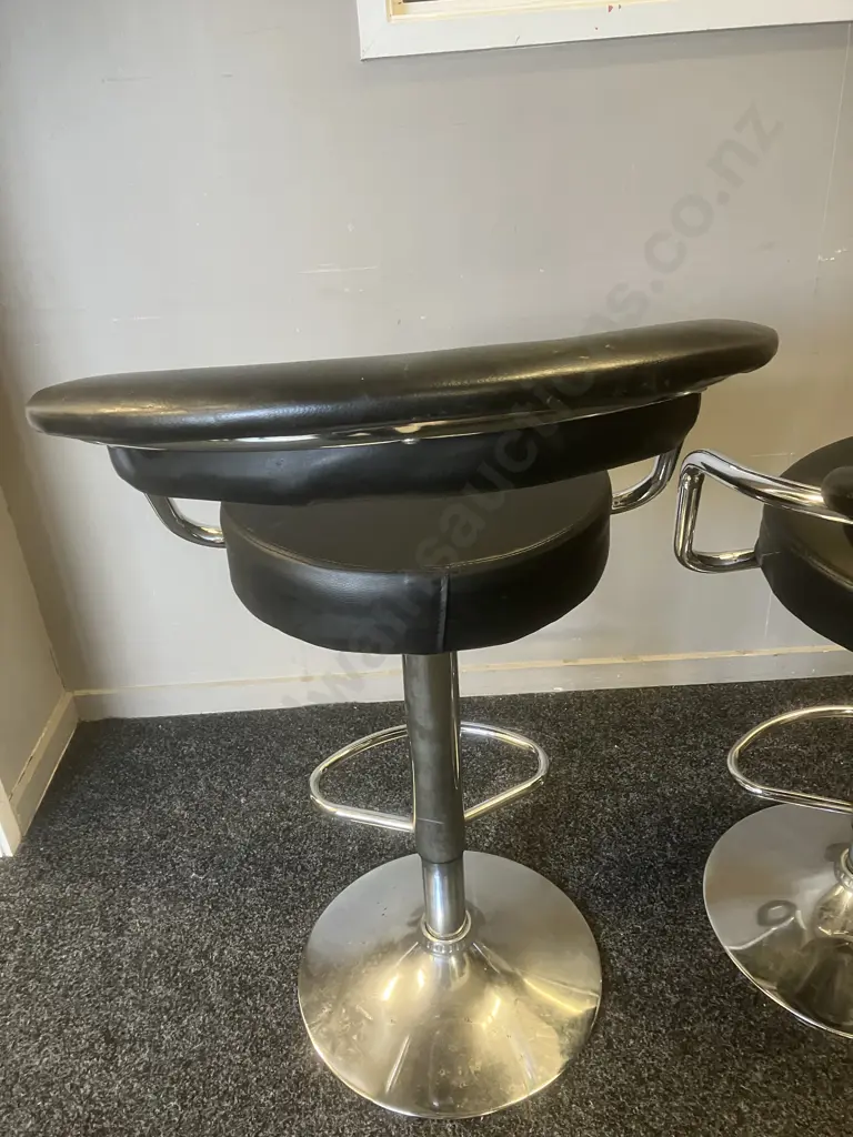 Pair of Black Leather Effect Gaslift Barstools Image 1++