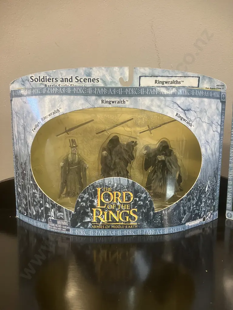 The Lord of the Rings Armies Of Middle-Earth 'Ringwraiths' & 'Rohan Soldiers' Image 1++