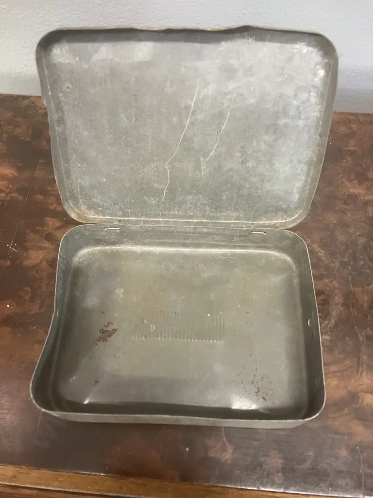Gallaher's "Park Drive" Tobacco Tin & "Ox Head" Vintage Thermos Image 1++