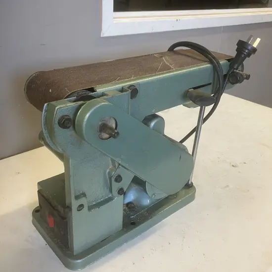 Heavy Duty Cast Iron Linisher