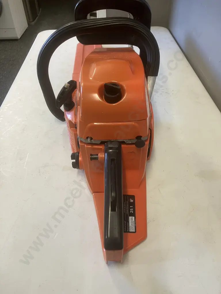 52cc HEBAT Gasoline Chainsaw Image 1++