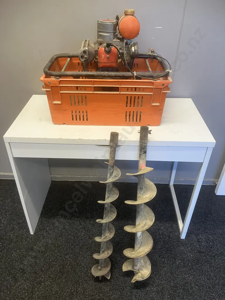 Tanaka (Japan) Post Hole Borer Model JEA-37 With Two Augers (Been Sitting For 18 Months) Image 1++