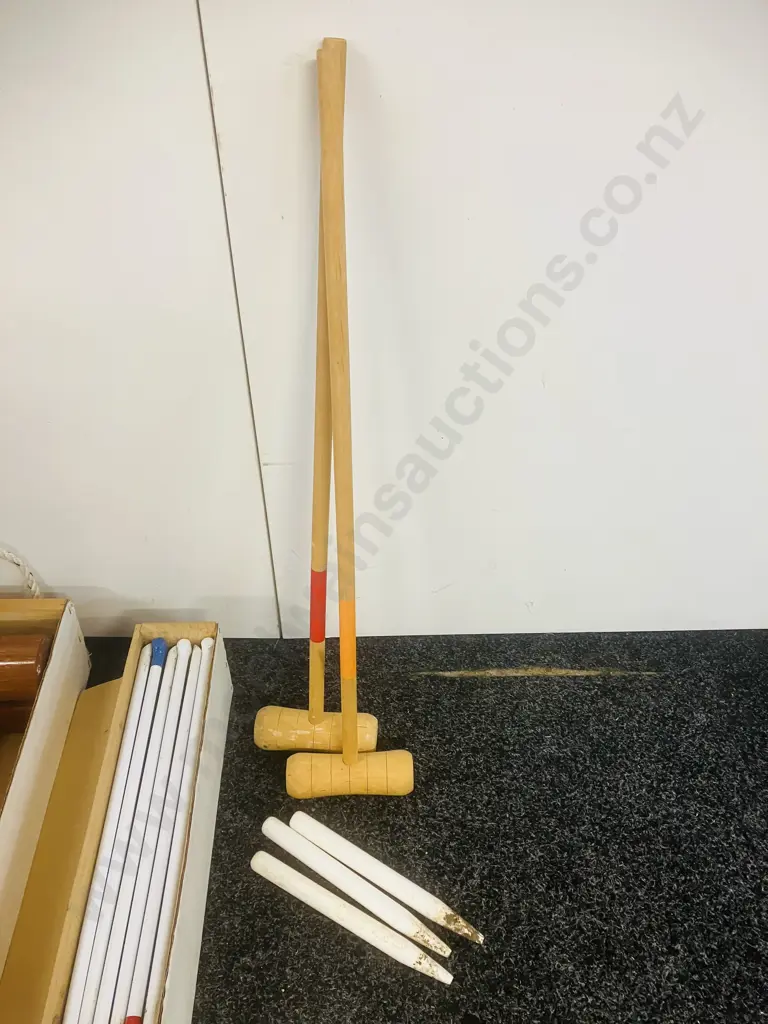 Wood Mallets New Zealand Made Garden Croquet Set (4 Player) Instruction Books Etc, & Pair of Smaller Wood Mallets Image 1++