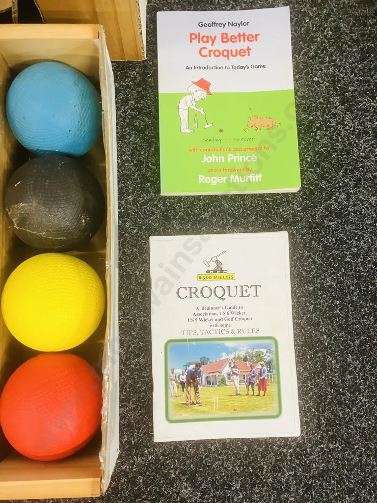 Wood Mallets New Zealand Made Garden Croquet Set (4 Player) Instruction Books Etc, & Pair of Smaller Wood Mallets Image 1++