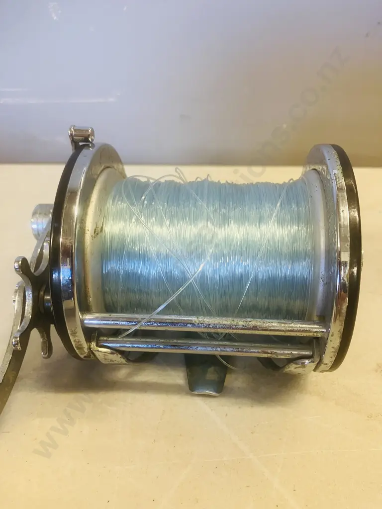 Vintage Olympic No 61 - II Bait Casting Fishing Reel Image 1++