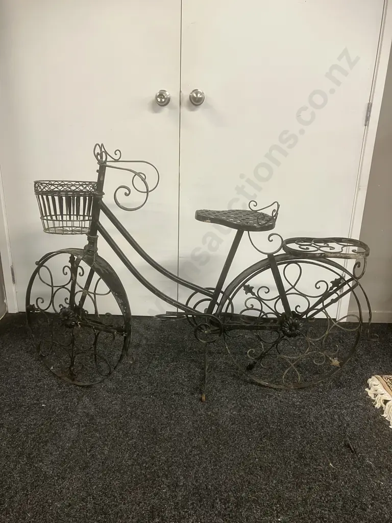 Large Black Steel Bike Garden Feature Planter. H90 W140 D40cm Image 1++