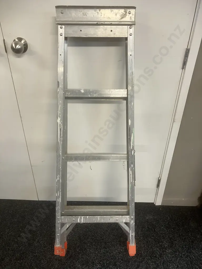 Aluminium StepLadder. 3 Step 113cm Image 1++