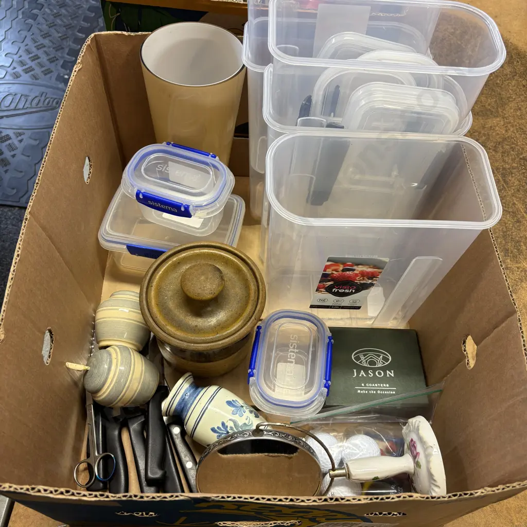 Box of Assorted items incl storage containers Image 1++