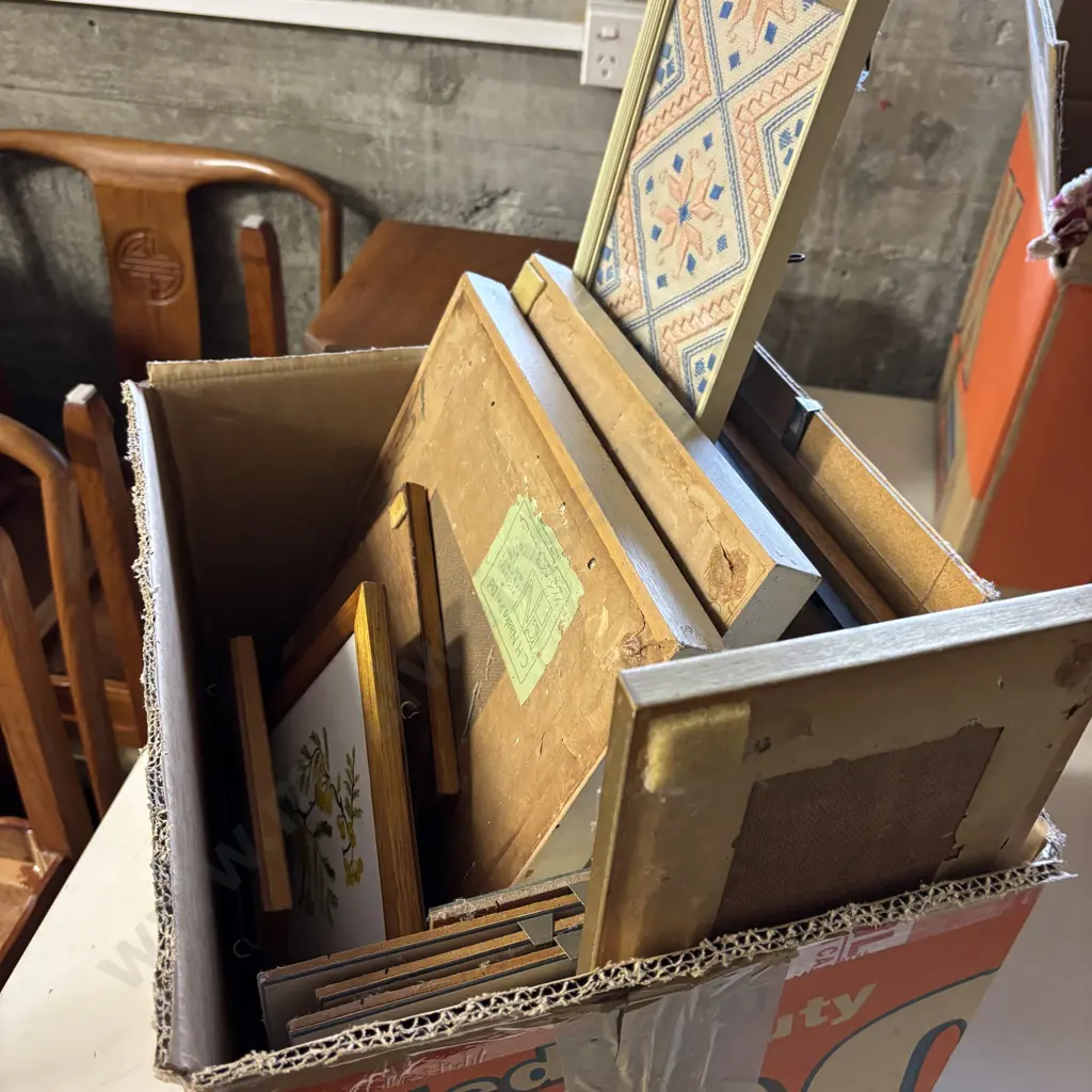 Box of Assorted Tapestrys, artworks and frames Image 1++