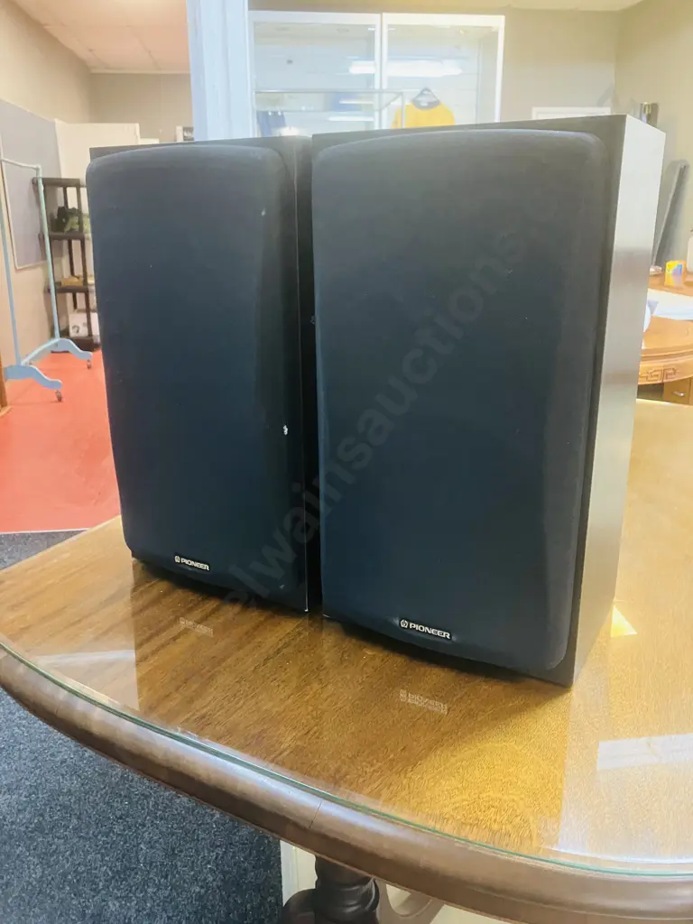 Pair of Pioneer S-J310V Stereo Speakers - 65W 80 Ohm Image 1++