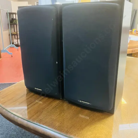 Pair of Pioneer S-J310V Stereo Speakers - 65W 80 Ohm