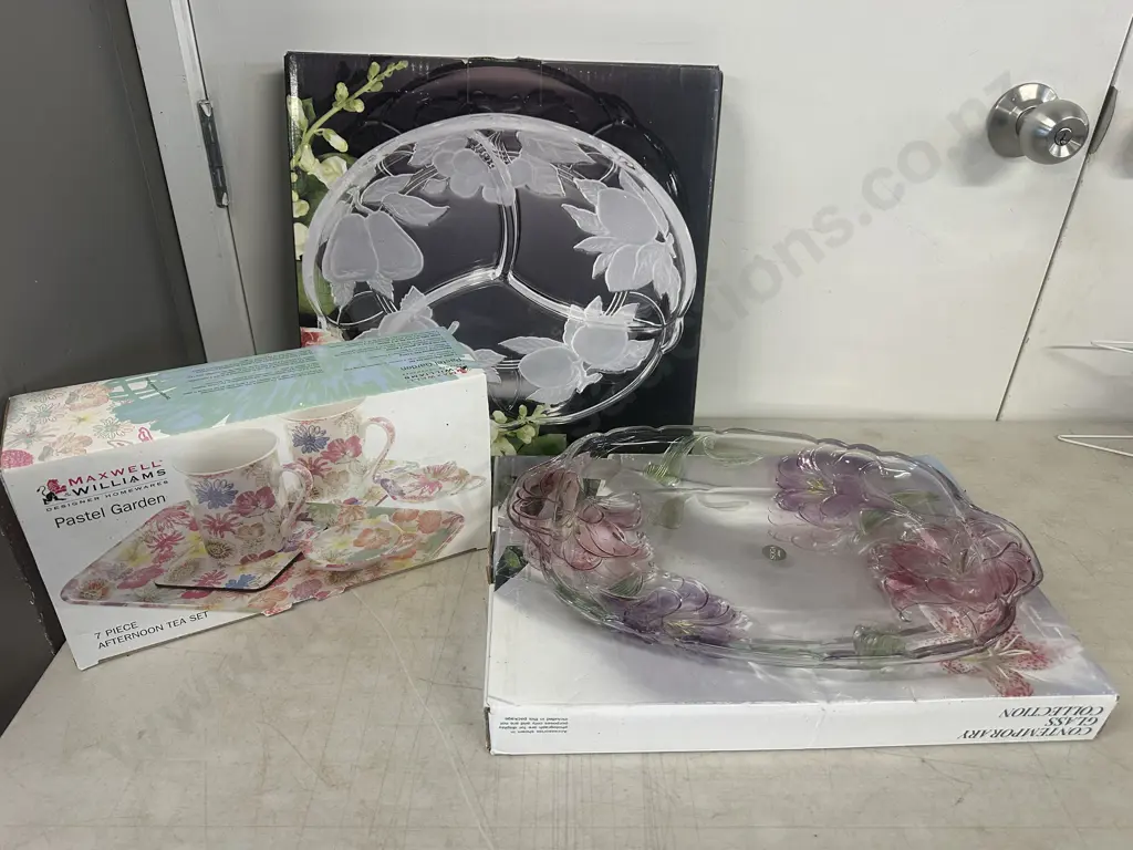 Selection Of Glass Platters Including Contemporary Glass Collection, Sango & Maxwell Williams 7 Pce Afternoon Set Image 1++