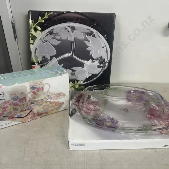 Selection Of Glass Platters Including Contemporary Glass Collection, Sango & Maxwell Williams 7 Pce Afternoon Set