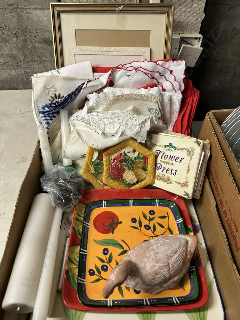 Box Lot Of Vintage Items Including Linen, Crockery Etc Image 1++