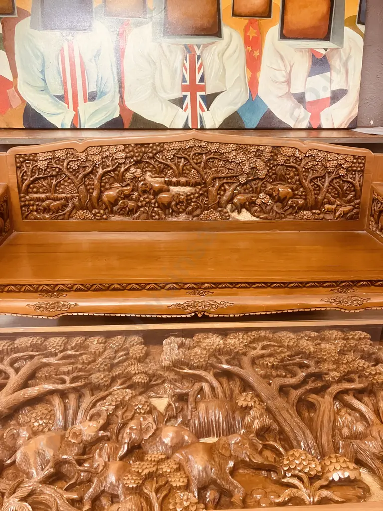 Vintage Thai Hand Carved Teak Elephant Design  Lounge Suite With Coffee Table & Pair Of Side Tables Image 1++