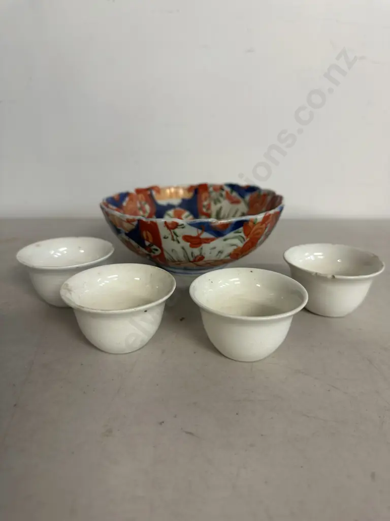 Antique Japanese Imari Porcelain Bowl, Scalloped Rim, (6 x 15cm) With Four Dishes Image 1++