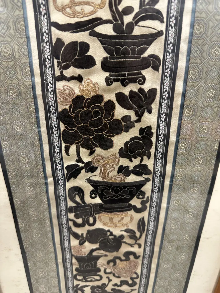 Framed Chinese Antique Embroidered Silk Panel. 73 x 31cm Image 1++