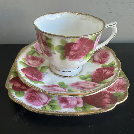 Royal Albert Old English Rose Trio