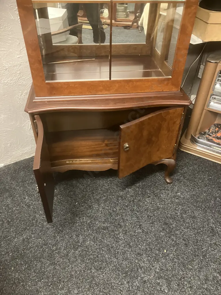 Ex Chandler House Burr Walnut 2 Door Mirror Backed China Display Cabinet, Glass Shelves, Cabriole Legs. H172 W80 D36cm Image 1++