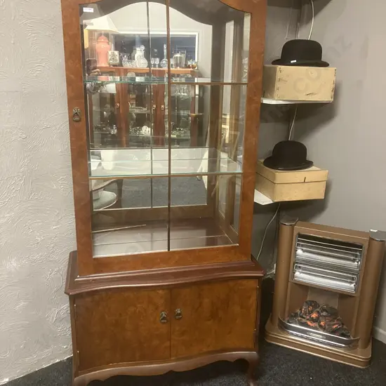 Ex Chandler House Burr Walnut 2 Door Mirror Backed China Display Cabinet, Glass Shelves, Cabriole Legs. H172 W80 D36cm