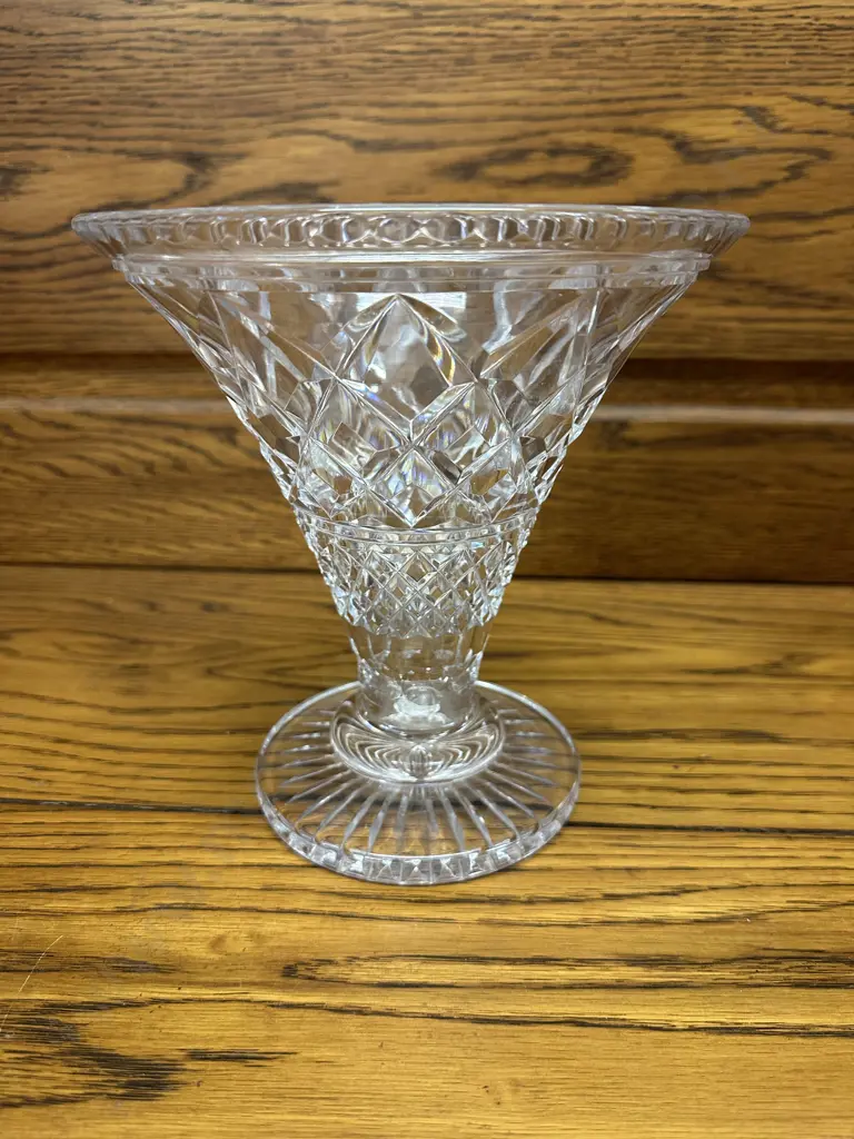 Vintage Stuart Crystal Flower Vase H20cm. Image 1++
