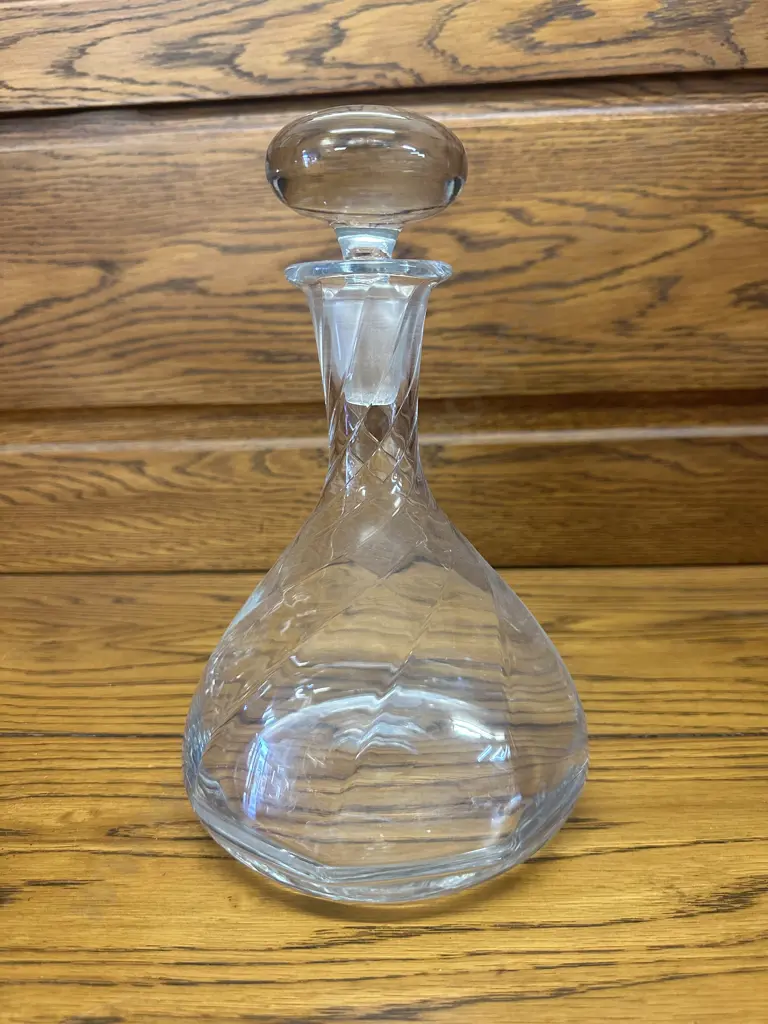 Vintage Crystal Decanter H26. Image 1++