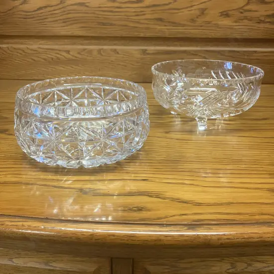 Large Footed Crystal Bowl With Floral Pattern 20.5cm & Heavy Crystal Bowl With Starburst Pattern 19cm