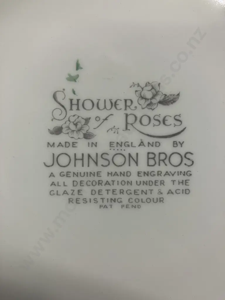 Johnson Bros Shower Roses Pattern 26cm Plates x 6, Smaller Plate & Alfred Meakin Roses Large 30 & 36cm Oval Platters Image 1++