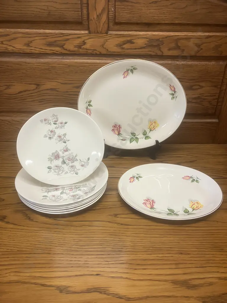 Johnson Bros Shower Roses Pattern 26cm Plates x 6, Smaller Plate & Alfred Meakin Roses Large 30 & 36cm Oval Platters Image 1++