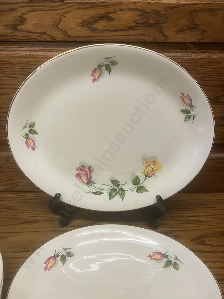 Johnson Bros Shower Roses Pattern 26cm Plates x 6, Smaller Plate & Alfred Meakin Roses Large 30 & 36cm Oval Platters Image 1++