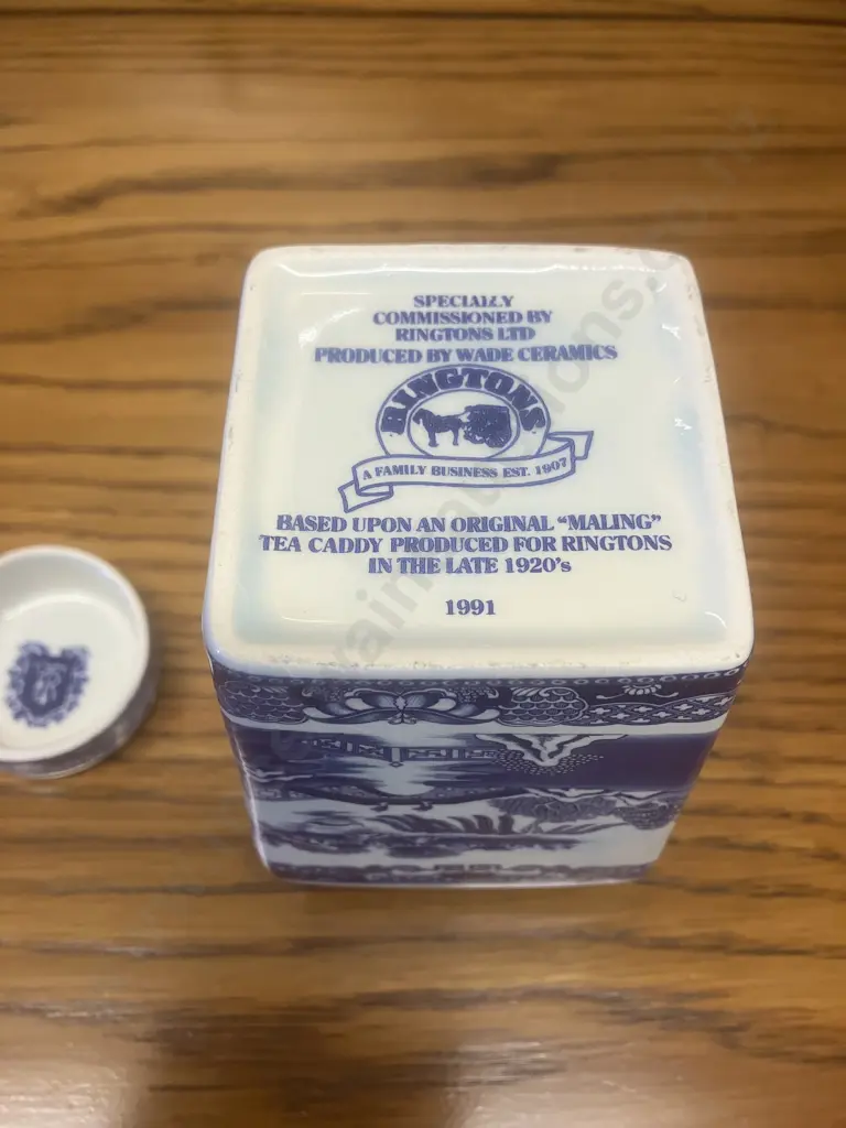 Vintage 'Maling' Ringtons Blue & White Willow Pattern Tea Caddy (Wade Reproduction) 1991 Image 1++