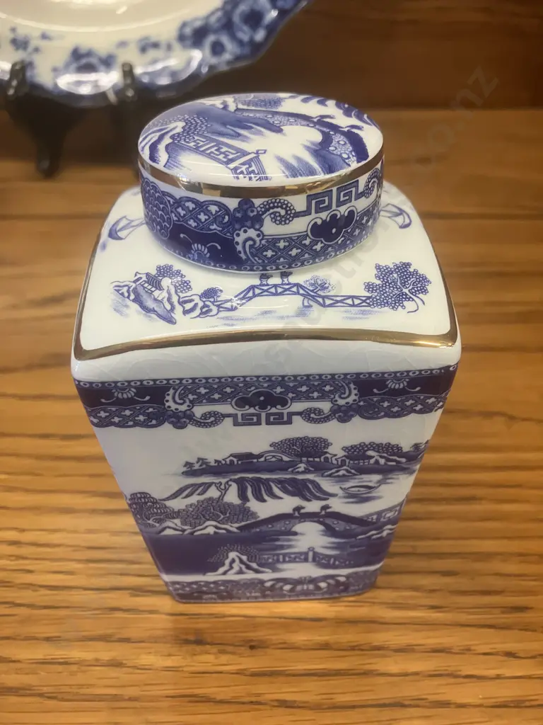Vintage 'Maling' Ringtons Blue & White Willow Pattern Tea Caddy (Wade Reproduction) 1991 Image 1++