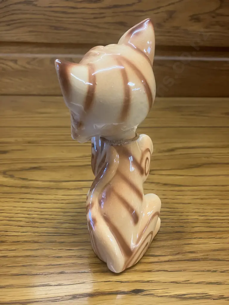 Vintage Japanese Kitsch Big Eye Ceramic Cat. H17.5cm Image 1++