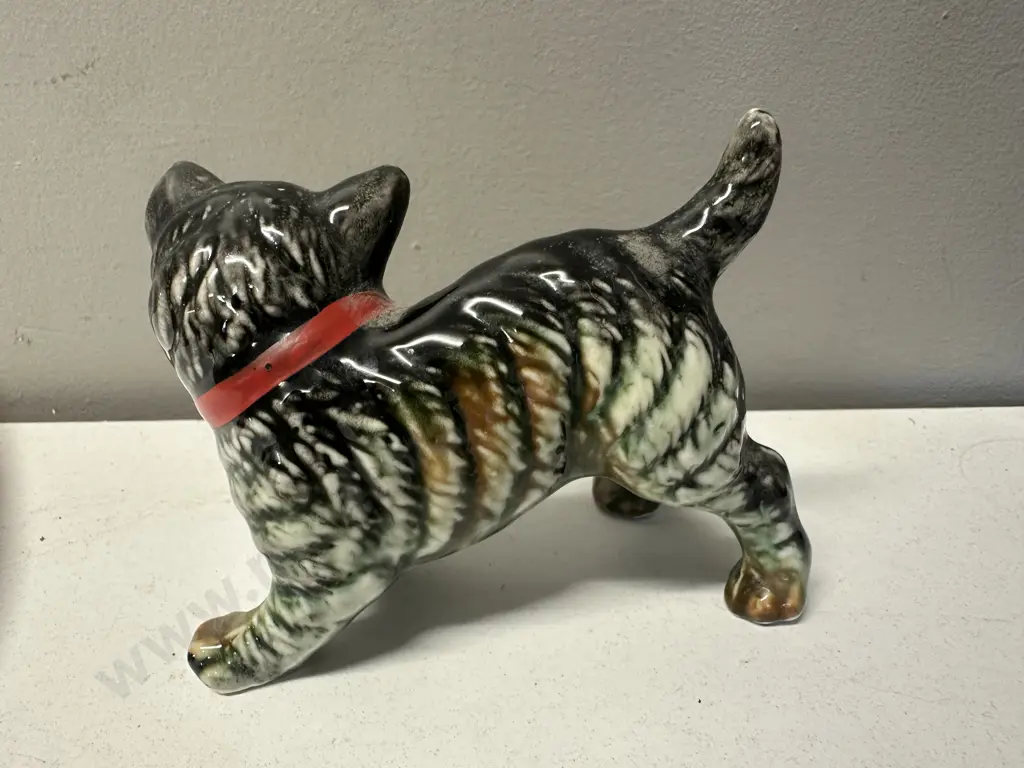 Vintage Porcelain Cat Tabby Figurine NC Japan H9, L12cm. Image 1++