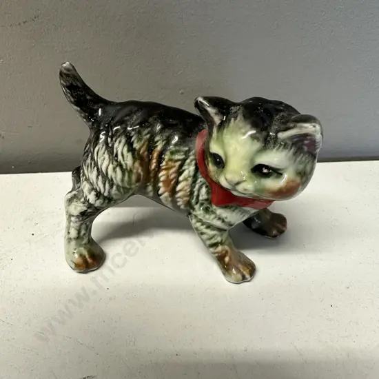 Vintage Porcelain Cat Tabby Figurine NC Japan H9, L12cm.