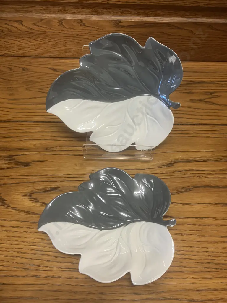 Vintage Carlton Ware (England) Australian Design Pair of Grey Leaf Twin Tone & Twin Poppy Serving Bowl Image 1++