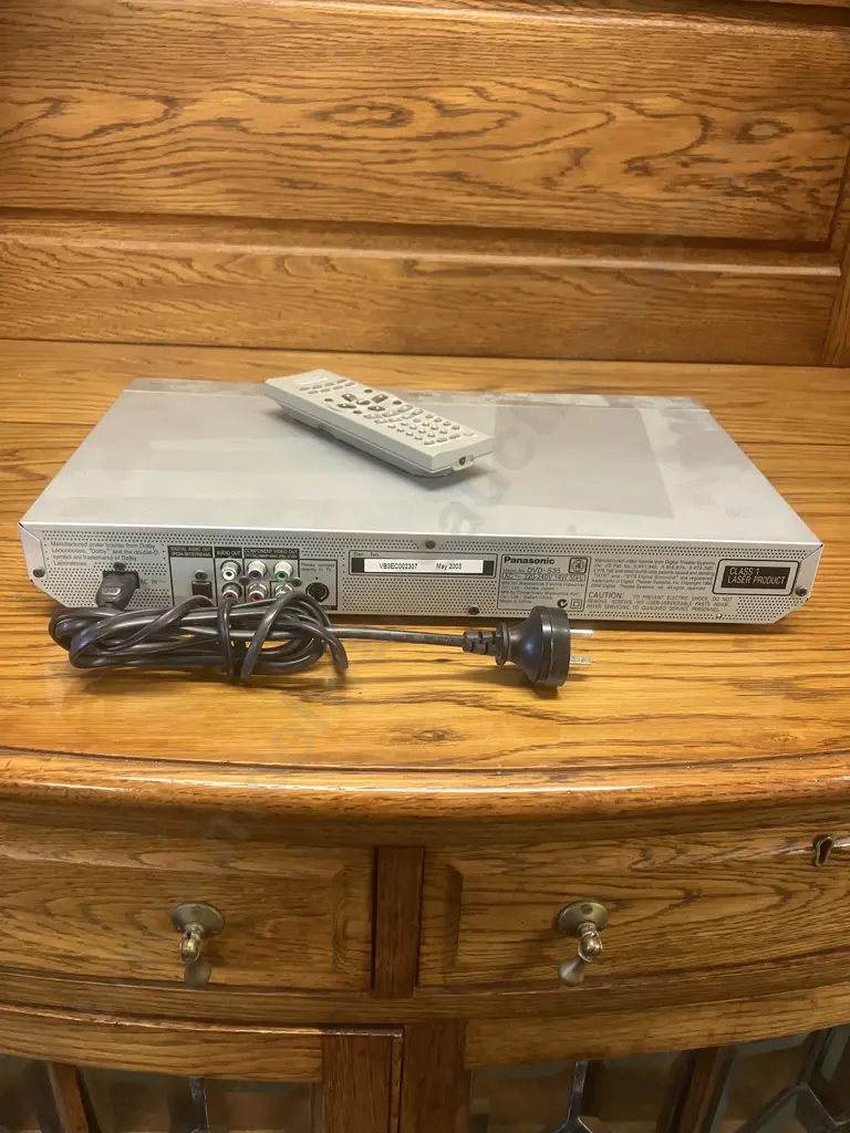 Panasonic DVD-S35 With Remote Control Image 1++