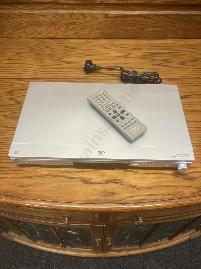 Panasonic DVD-S35 With Remote Control Image 1++