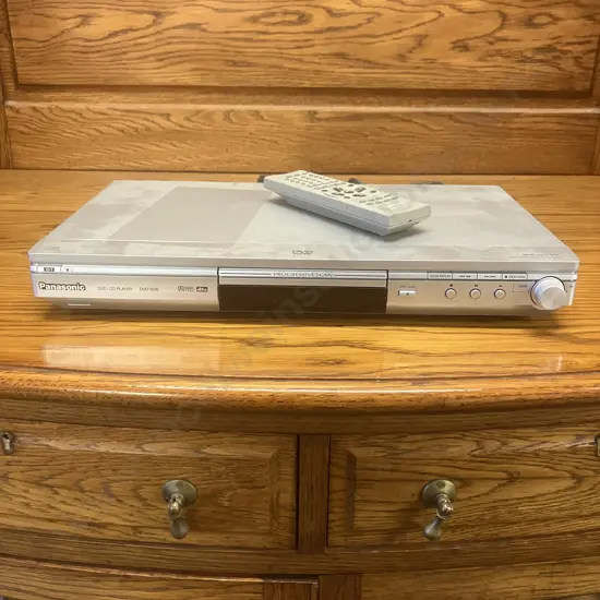Panasonic DVD-S35 With Remote Control