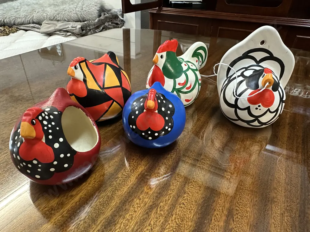 Selection Of Hens Including Green Hamburg Happy Hens Etc Image 1++