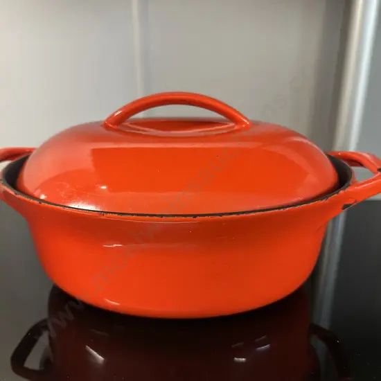 Colorcast Waterford Ireland Red Lidded Oval Casserole Dish