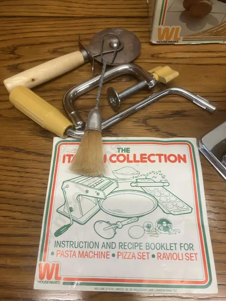 Ampia Pasta Machine TIPO LUSSO MOD. 150 Made In Italy With Manual & Original Box Image 1++
